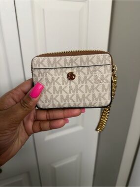 Michael Kors Cream Signature Canvas Zip Card Case with Gold Chain